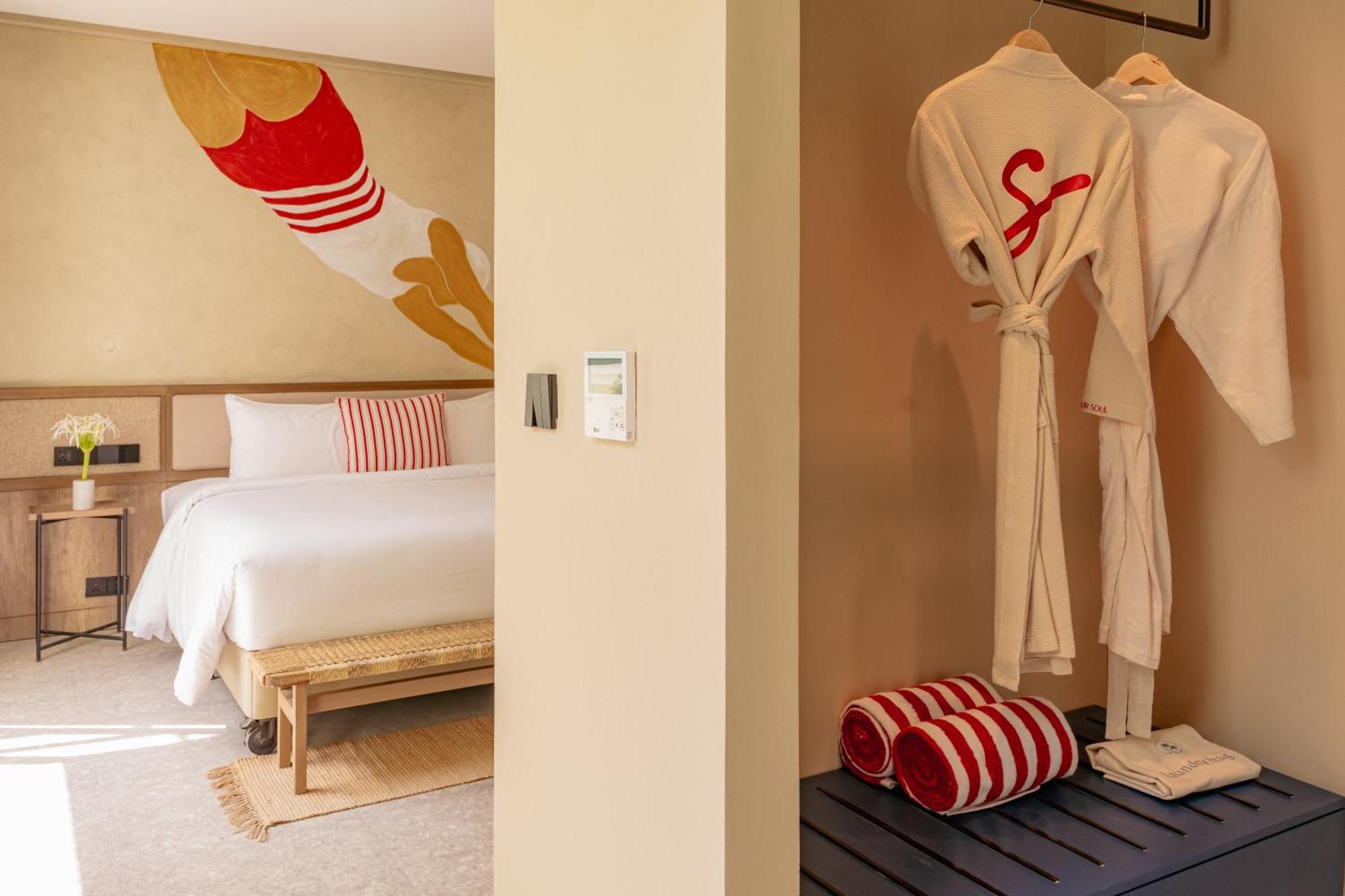 Soul Boutique Hotel Дуонг-Донг Экстерьер фото